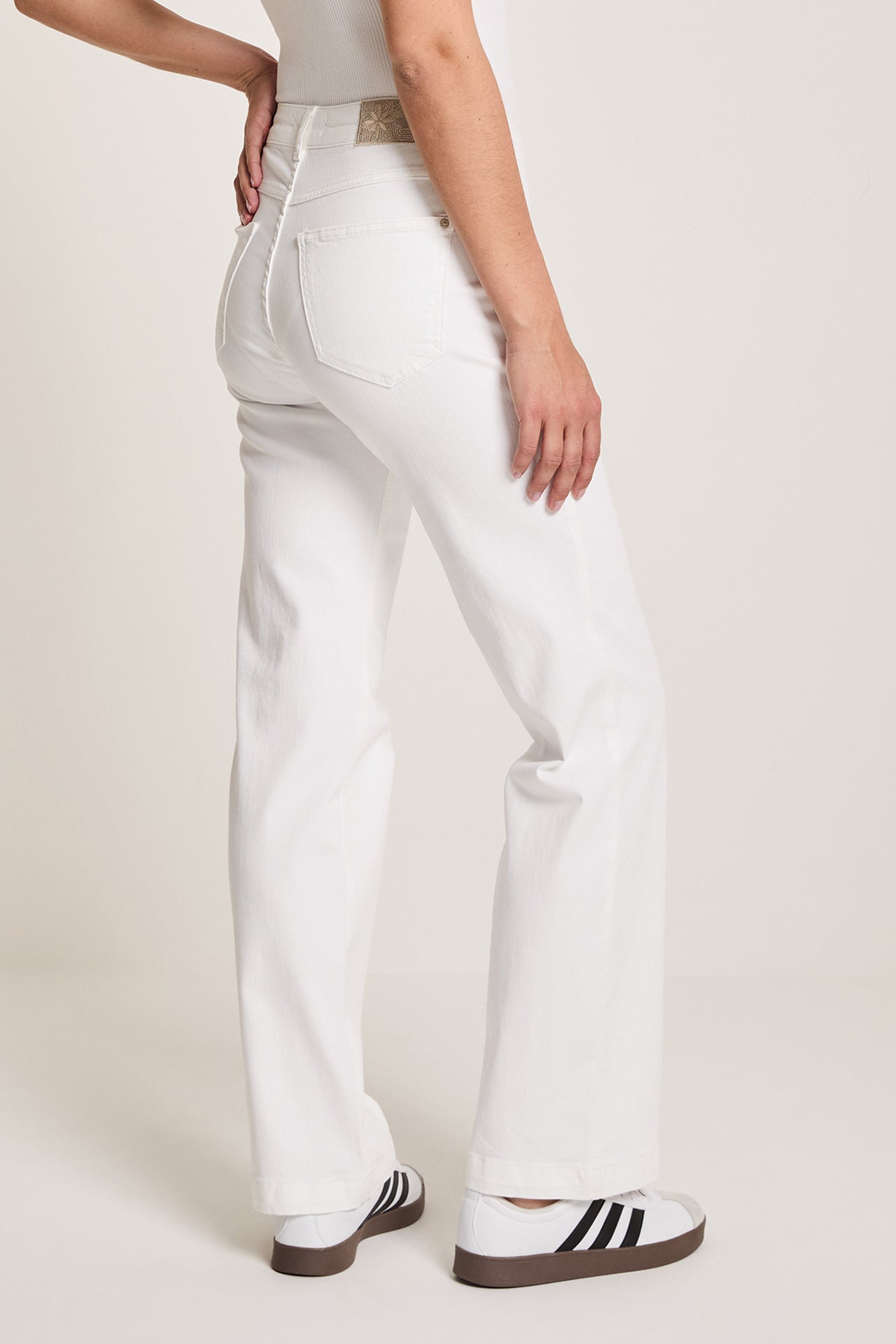 Eve Denim