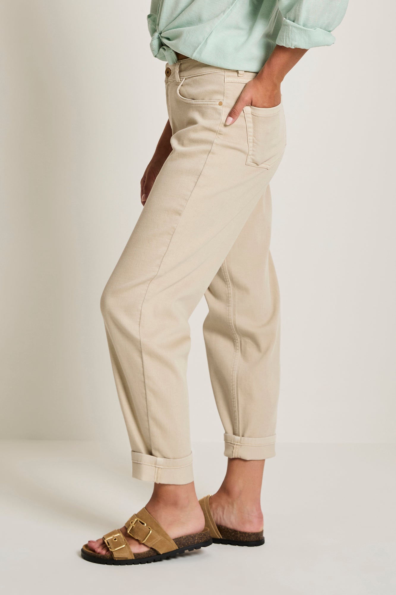 Carice Carrot Pants – Beige Vintage