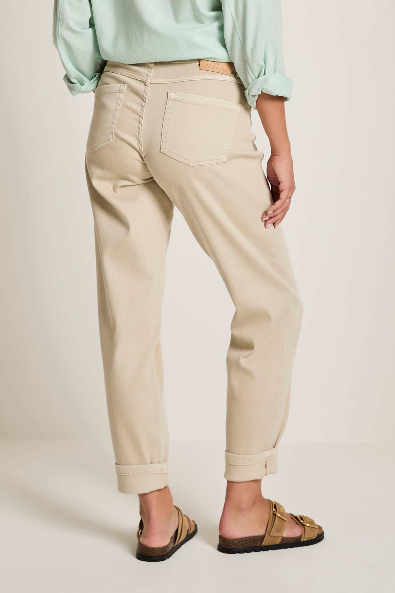 Carice Carrot Pants – Beige Vintage